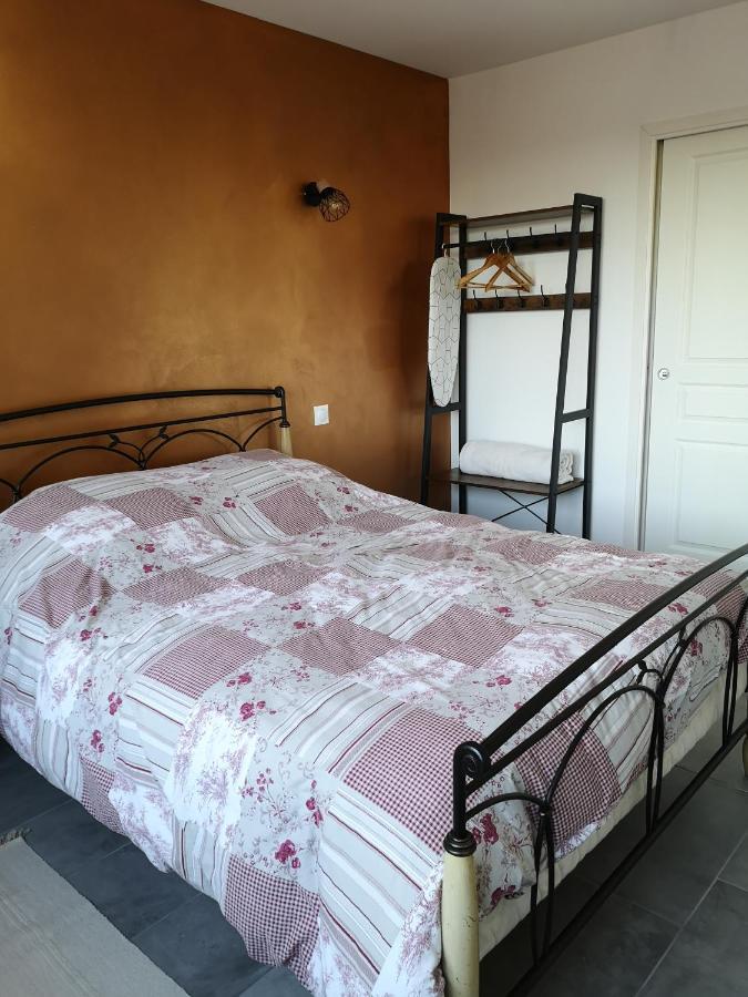 Chambre D'Hote-Appart Hotel Le Jardin Lison エクステリア 写真